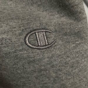 Champion pull over sweater